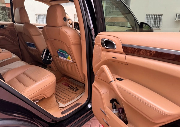 Porsche Cayenne cena 89900 przebieg: 232500, rok produkcji 2010 z Warszawa małe 436